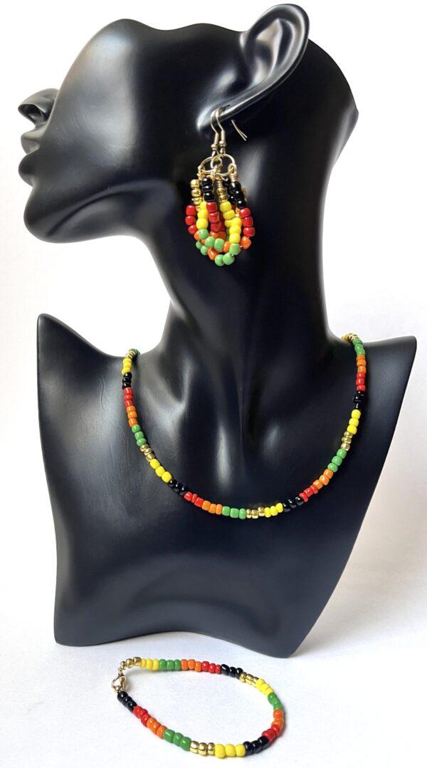 The Pride Necklace Set